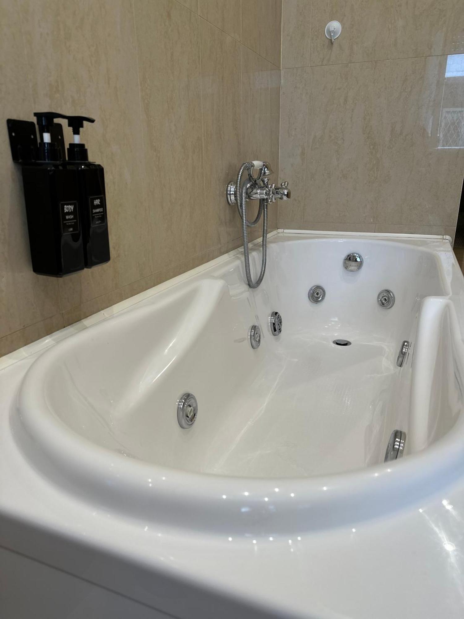 Luxurious Flat Close To The Vatican/Metro Рим Екстериор снимка